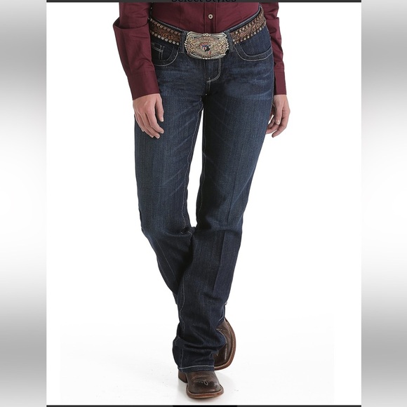 CINCH Denim Women's Ada Mid Rise Relaxed Fit Boot Cut Jeans - Dark Stonewash|NWT - Picture 1 of 6